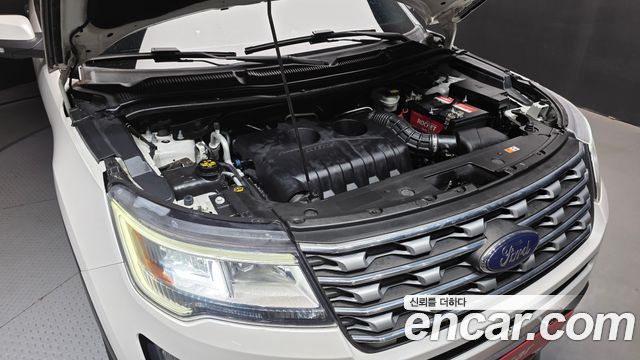 Ford Explorer 2017 — photo 6