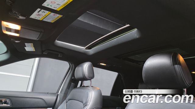 Ford Explorer 2017 — photo 19