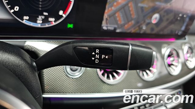 Mercedes-Benz CLS-Class 2019 — photo 12