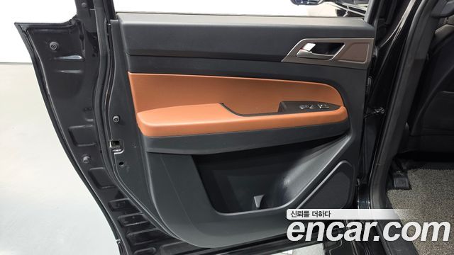 KG Mobility Rexton 2019 — photo 15