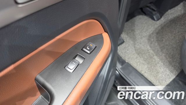 KG Mobility Rexton 2019 — photo 32
