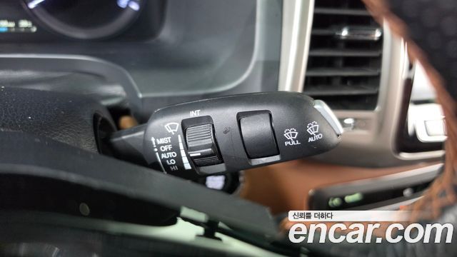 KG Mobility Rexton 2019 — photo 36