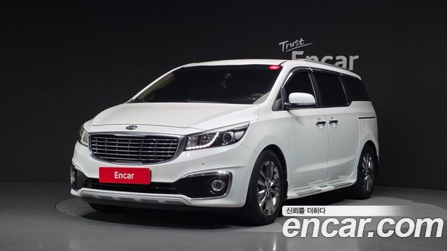 Kia Canival 2016 — photo 1