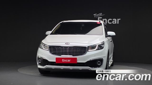 Kia Canival 2016 — photo 3