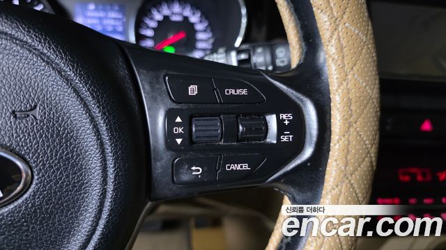 Kia Canival 2016 — photo 14