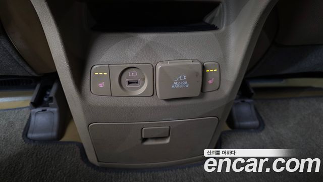 Kia Canival 2016 — photo 18