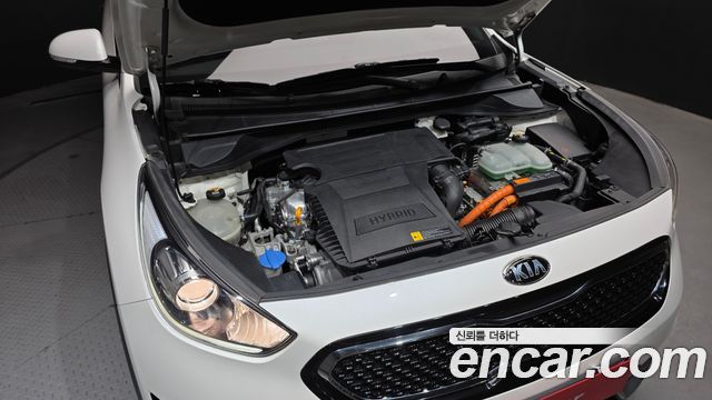 Kia Niro 2017 — photo 6