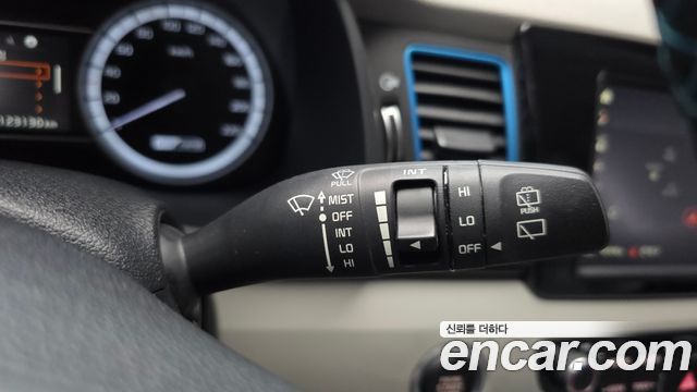 Kia Niro 2017 — photo 26