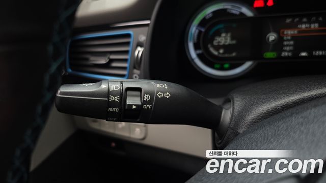 Kia Niro 2017 — photo 27