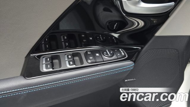Kia Niro 2017 — photo 29