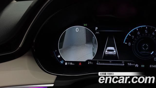 Genesis GV70 2021 — photo 24