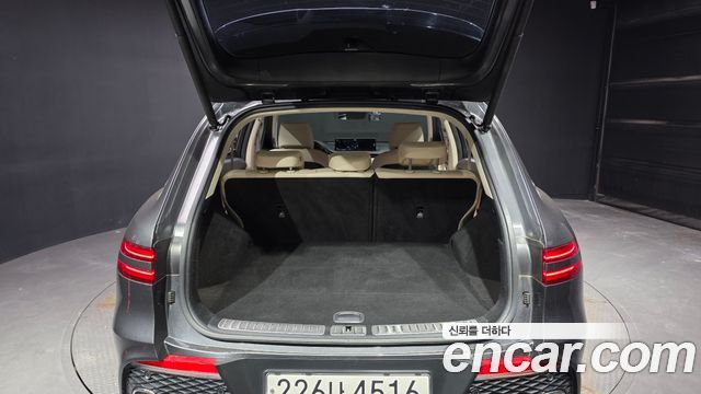 Genesis GV70 2021 — photo 26