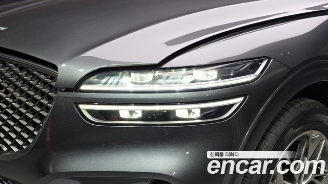 Genesis GV70 2021 — photo 8