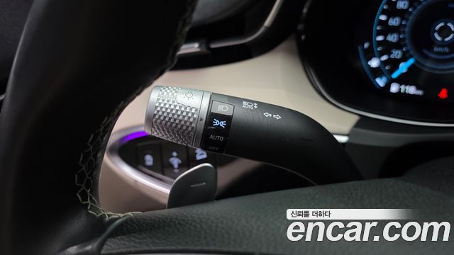 Genesis GV70 2021 — photo 30