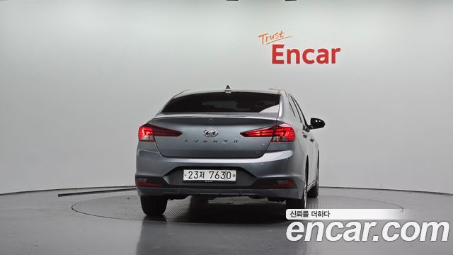 Hyundai AVANTE 2019 — photo 4