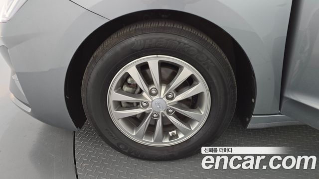 Hyundai AVANTE 2019 — photo 5