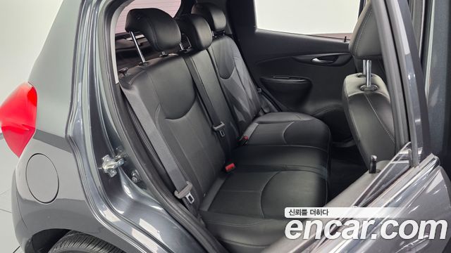 Chevrolet Korea Spark 2018 — photo 18