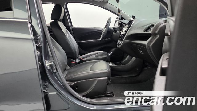 Chevrolet Korea Spark 2018 — photo 16