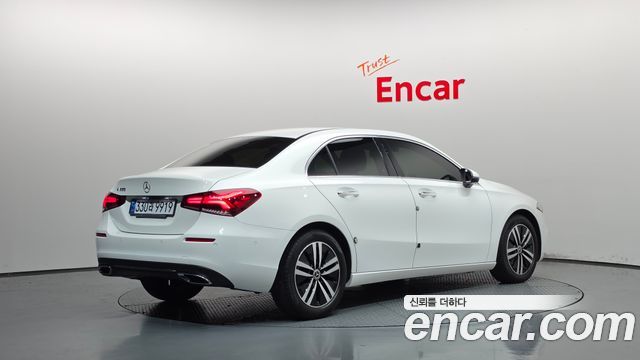 Mercedes-Benz A-Class 2021 — photo 2