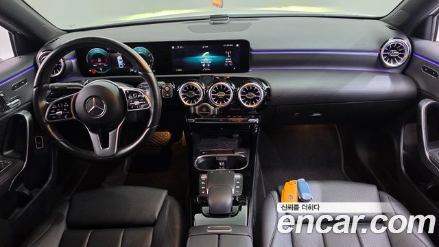 Mercedes-Benz A-Class 2021 — photo 10