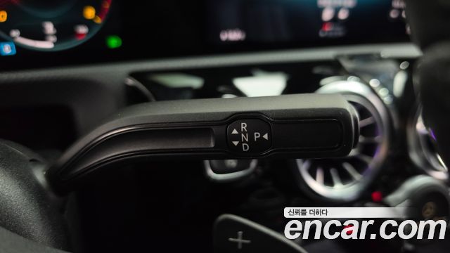 Mercedes-Benz A-Class 2021 — photo 12