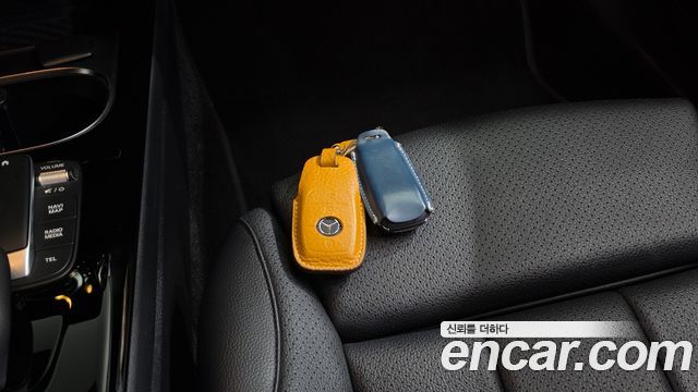 Mercedes-Benz A-Class 2021 — photo 21