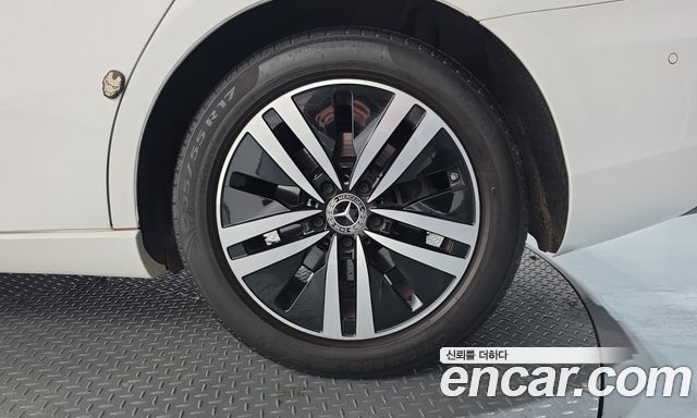 Mercedes-Benz A-Class 2021 — photo 7