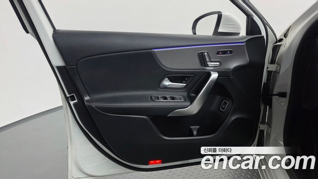 Mercedes-Benz A-Class 2021 — photo 14