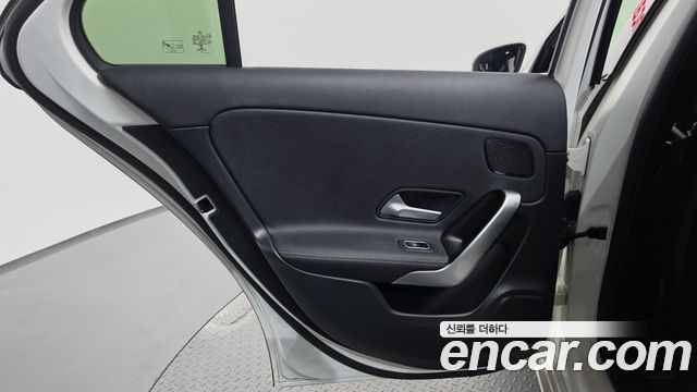 Mercedes-Benz A-Class 2021 — photo 15