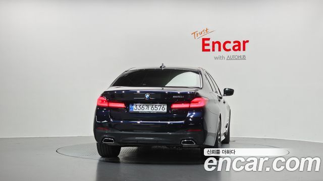 BMW 5-Series 2023 — photo 4