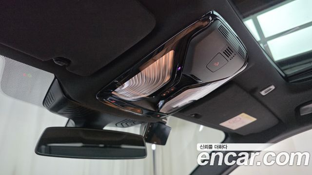 BMW 5-Series 2023 — photo 22