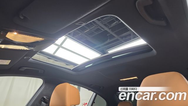 BMW 5-Series 2023 — photo 23