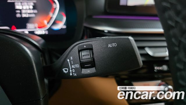 BMW 5-Series 2023 — photo 26