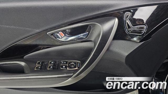 Hyundai Grandeur 2011 — photo 18