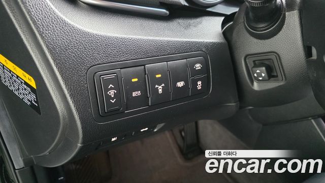Kia K7 2012 — photo 16