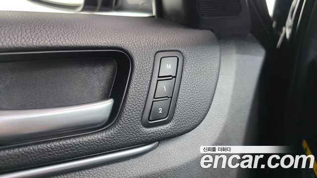 Kia K7 2012 — photo 17