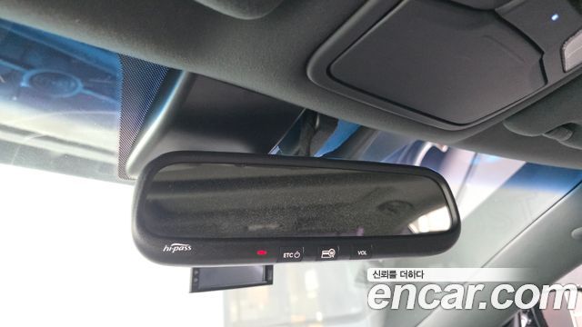 Kia K7 2012 — photo 18