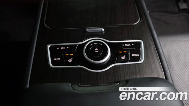Kia K7 2012 — photo 19
