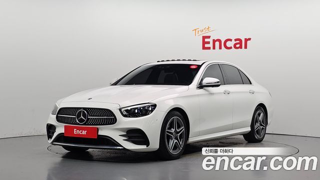 Mercedes-Benz E-Class 2023 — photo 1