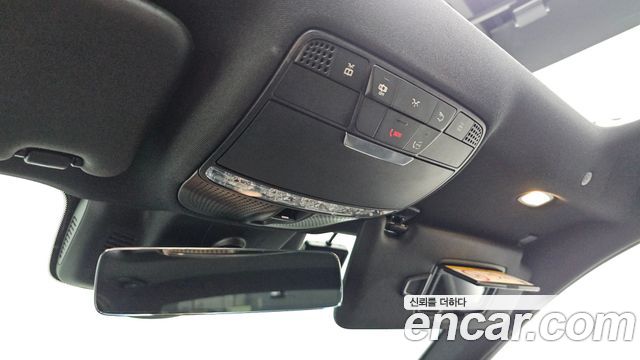 Mercedes-Benz E-Class 2023 — photo 21