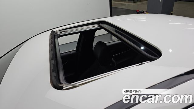 Mercedes-Benz E-Class 2023 — photo 29