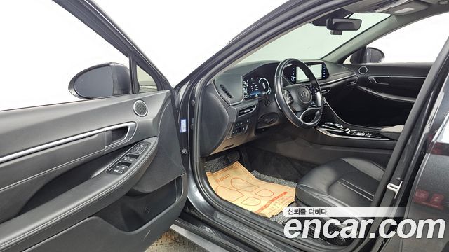 Hyundai Sonata 2023 — photo 10