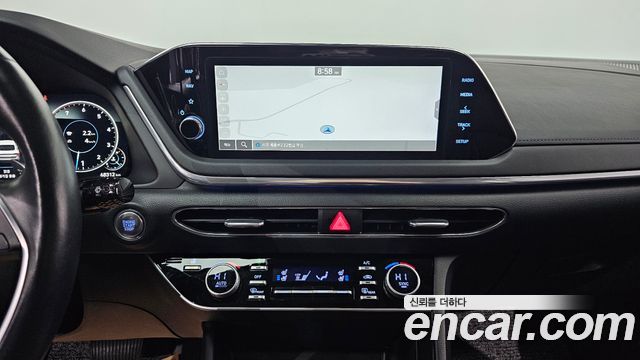 Hyundai Sonata 2023 — photo 16