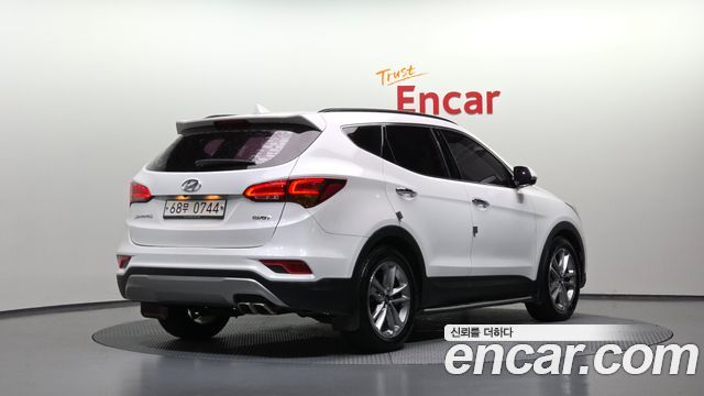 Hyundai Santafe 2016 — photo 2
