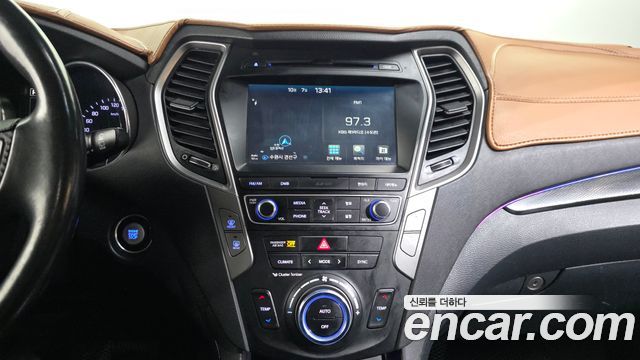 Hyundai Santafe 2016 — photo 14