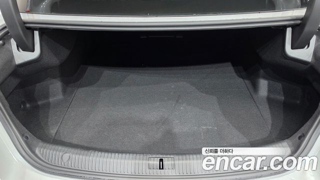 Renault Korea SM6 2019 — photo 26