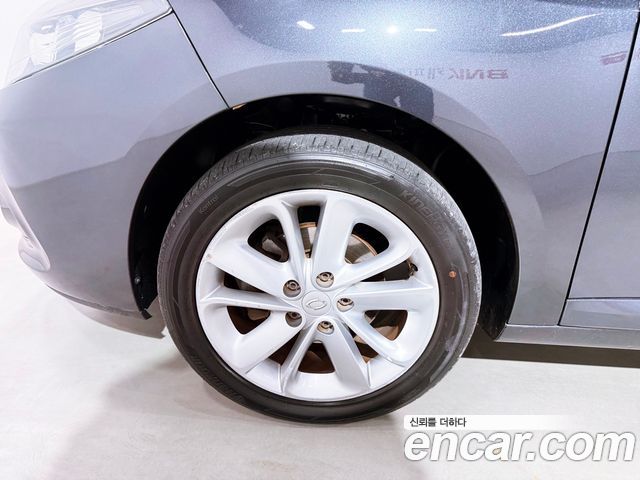 Renault Korea SM3 2013 — photo 20