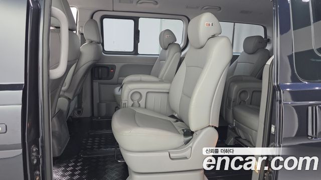 Hyundai Starex 2020 — photo 12