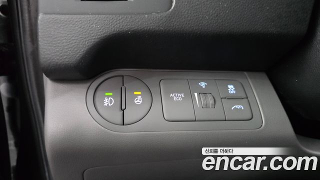 Hyundai Starex 2020 — photo 19