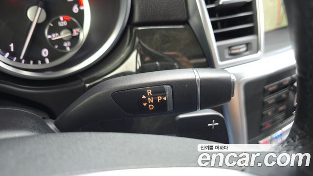 Mercedes-Benz M-class 2015 — photo 12